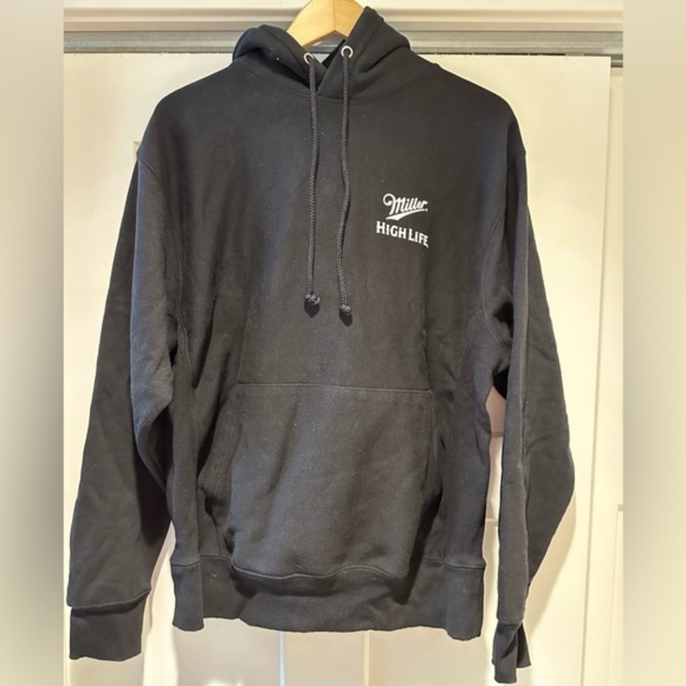 Miller Highlife Girl on the Moon Black Hooded Sweatshirt Size Medium - Picture 7 of 8